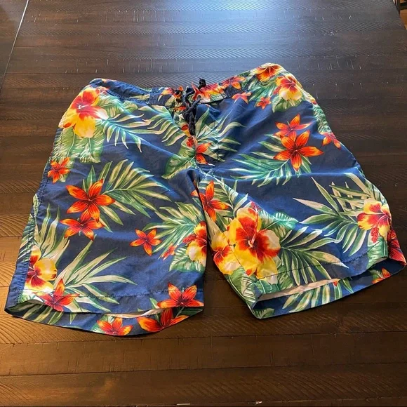 St John’s Bay floral Swim Trunk, swim suit - Picture 3 of 5